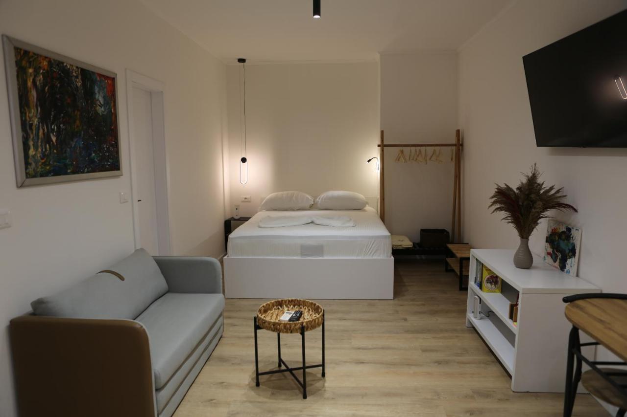 Blloku Studio Apartament Тирана Экстерьер фото